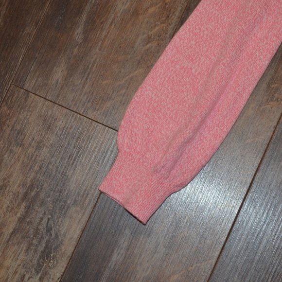 Gap Pink Sweater - Picture 5 of 7
